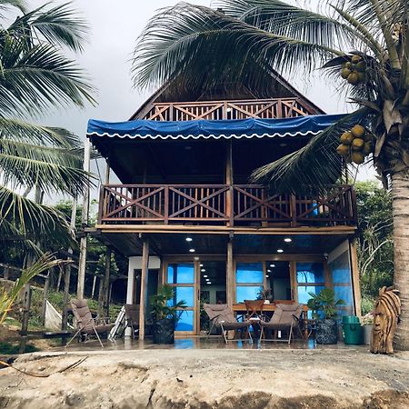 The Shark Cabana Frente Al Mar Los Naranjos Exterior photo