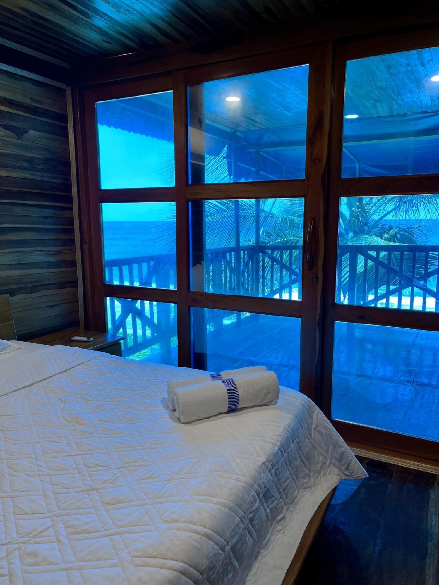The Shark Cabana Frente Al Mar Los Naranjos Exterior photo